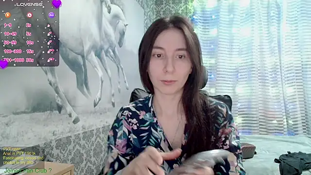 Snapshot of Wowpornoo chatting on 10, 2, 2025 Wowpornoo online show from 10, 2, 2025