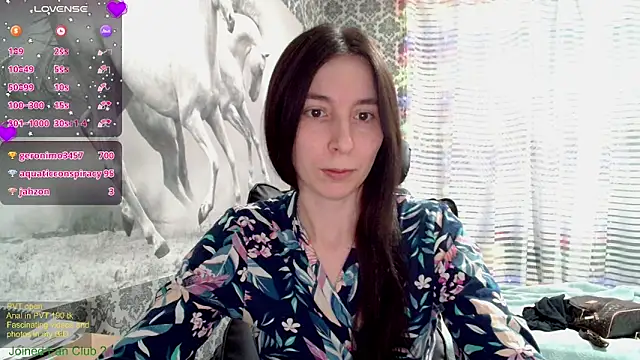 Snapshot of Wowpornoo chatting on 11, 2, 2025 Wowpornoo online show from 11, 2, 2025