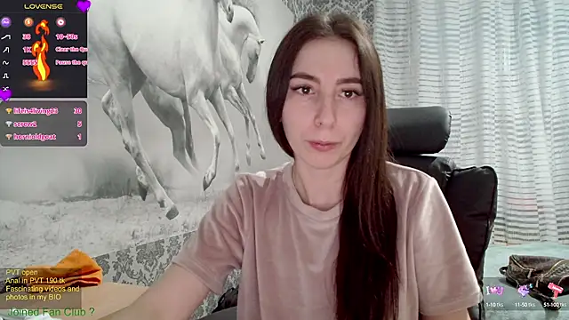 Snapshot of Wowpornoo chatting on 22, 2, 2025 Wowpornoo online show from 22, 2, 2025