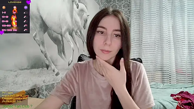 Snapshot of Wowpornoo chatting on 24, 2, 2025 Wowpornoo online show from 24, 2, 2025