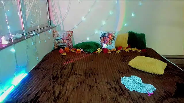 LizaSenri online show from 26, 9, 2025