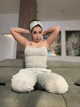 Snapshot of KimArts chatting on 16, 12, 2024 KimArts online show from 16, 12, 2024