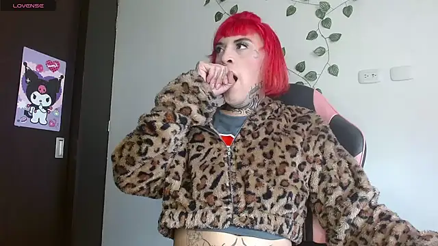 charlotbelucci  online show from 7, 4, 2026