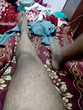 Snapshot of ListedLoin chatting on 4, 12, 2025 ListedLoin online show from 4, 12, 2025