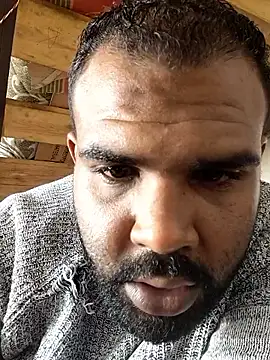 Snapshot of ListedLoin chatting on 19, 12, 2025 ListedLoin online show from 19, 12, 2025