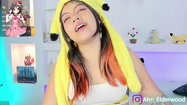 Snapshot of Ahri_Elderwood chatting on 20, 12, 2024 Ahri Elderwood online show from 20, 12, 2024