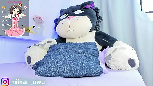 Snapshot of Ahri_Elderwood chatting on 4, 2, 2025 Ahri Elderwood online show from 4, 2, 2025