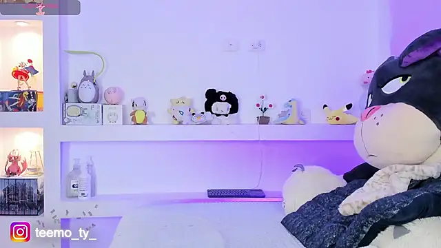 Snapshot of Ahri_Elderwood chatting on 13, 2, 2025 Ahri Elderwood online show from 13, 2, 2025