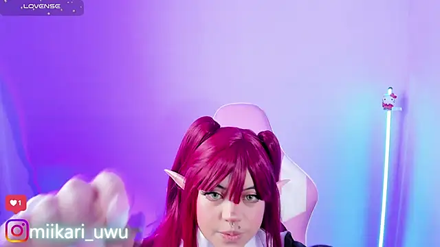 Snapshot of Ahri_Elderwood chatting on 28, 9, 2025 Ahri Elderwood online show from 28, 9, 2025