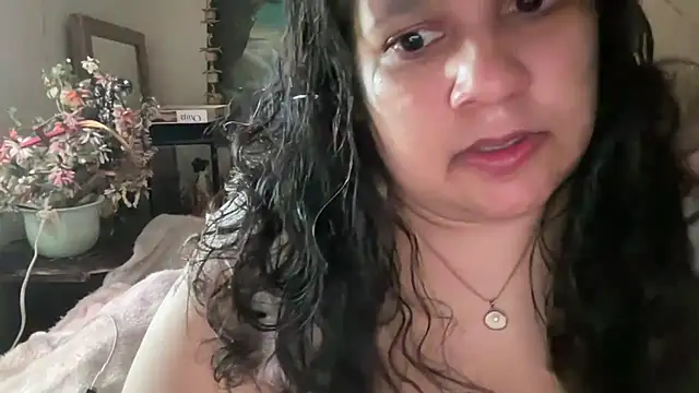 Snapshot of MelanieFawker chatting on 12, 10, 2025 MelanieFawker online show from 12, 10, 2025
