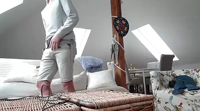 maxmueller321 online show from 12, 3, 2025