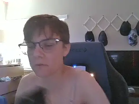 KaliSnow199623 online show from 4, 12, 2024