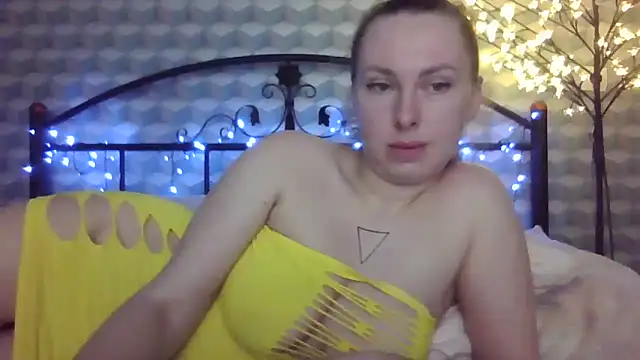 Snapshot of _Leslyy_Solo_1 chatting on 8, 2, 2025 Leslyy Solo 1 online show from 8, 2, 2025