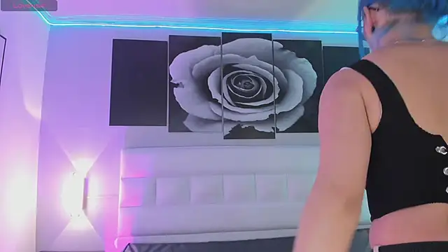 sofi bakerr online show from 10, 9, 2025