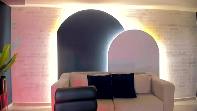 Snapshot of HannaConnor_ chatting on 11, 9, 2025 HannaConnor online show from 11, 9, 2025