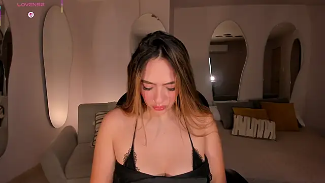 Snapshot of BellaRose_X chatting on 15, 2, 2026 BellaRose X online show from 15, 2, 2026