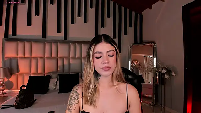 ViolettHansson online show from 18, 2, 2026