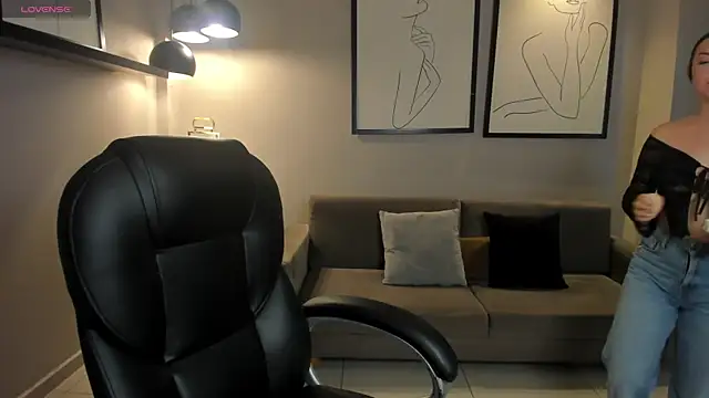 Snapshot of AliceHarper_ chatting on 31, 5, 2026 AliceHarper online show from 31, 5, 2026