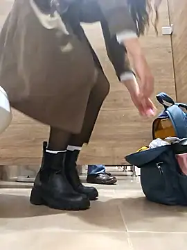 Snapshot of mmmVirginia chatting on 27, 11, 2025 mmmVirginia online show from 27, 11, 2025