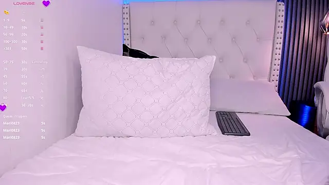 aliscollins  online show from 11, 3, 2025