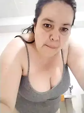Snapshot of lunanataly chatting on 15, 1, 2025 lunanataly online show from 15, 1, 2025