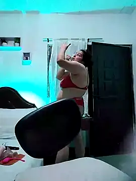 Snapshot of lunanataly chatting on 17, 1, 2025 lunanataly online show from 17, 1, 2025