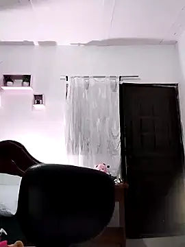 Snapshot of lunanataly chatting on 21, 1, 2025 lunanataly online show from 21, 1, 2025