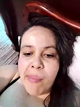 Snapshot of lunanataly chatting on 3, 2, 2025 lunanataly online show from 3, 2, 2025