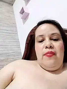 Snapshot of lunanataly chatting on 11, 3, 2025 lunanataly online show from 11, 3, 2025