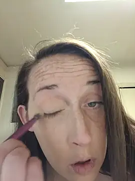 PhatAss Kummmilla online show from 8, 4, 2026