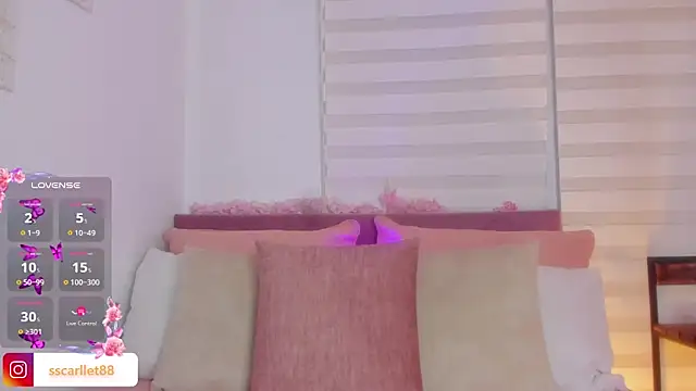 Snapshot of ScarlletFoxx chatting on 18, 1, 2025 ScarlletFoxx online show from 18, 1, 2025