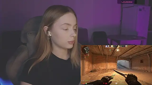 Snapshot of _MayShy_ chatting on 5, 12, 2025 MayShy online show from 5, 12, 2025