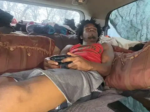 SlimeCrownzOut5 online show from 14, 2, 2026