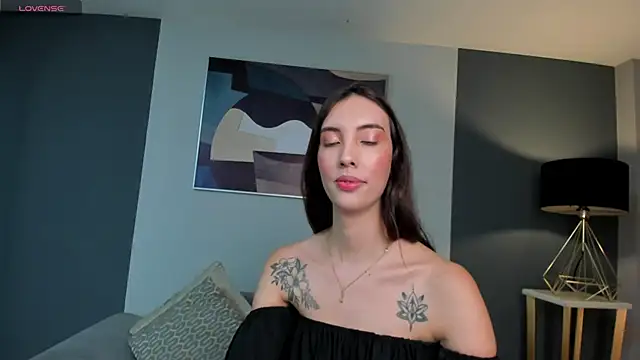 Snapshot of AnaisNin chatting on 29, 1, 2025 AnaisNin online show from 29, 1, 2025