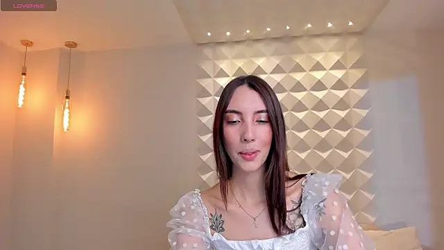 Snapshot of AnaisNin chatting on 9, 2, 2025 AnaisNin online show from 9, 2, 2025