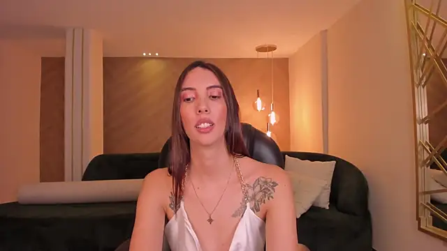 Snapshot of AnaisNin chatting on 27, 2, 2025 AnaisNin online show from 27, 2, 2025