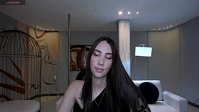 Snapshot of AnaisNin chatting on 10, 3, 2025 AnaisNin online show from 10, 3, 2025