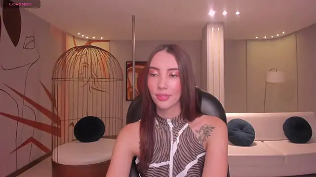 Snapshot of AnaisNin chatting on 13, 3, 2025 AnaisNin online show from 13, 3, 2025