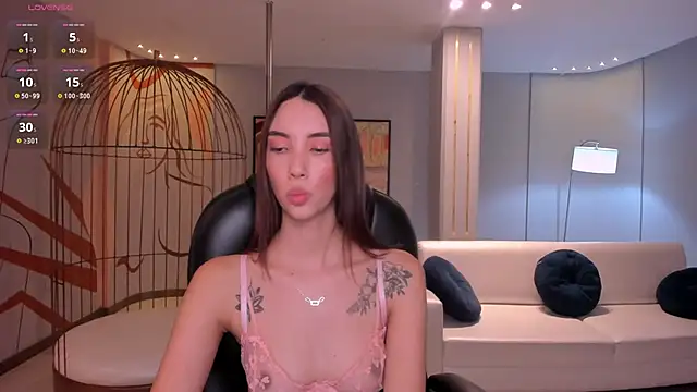 Snapshot of AnaisNin chatting on 14, 3, 2025 AnaisNin online show from 14, 3, 2025