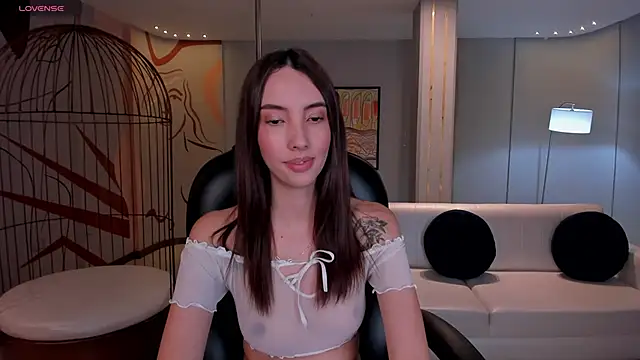 Snapshot of AnaisNin chatting on 15, 3, 2025 AnaisNin online show from 15, 3, 2025