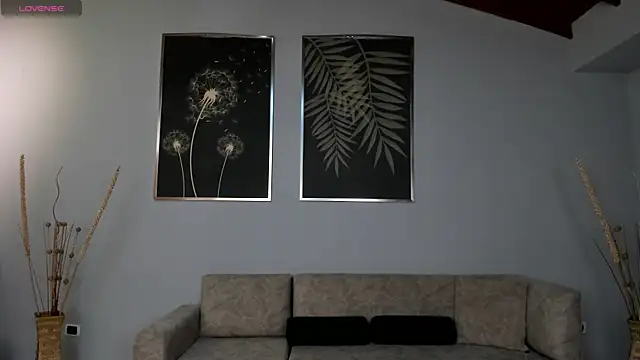 Snapshot of AnaisNin chatting on 23, 9, 2025 AnaisNin online show from 23, 9, 2025