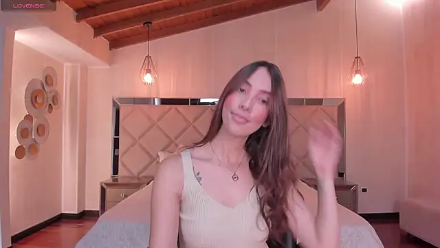 Snapshot of AnaisNin chatting on 28, 9, 2025 AnaisNin online show from 28, 9, 2025