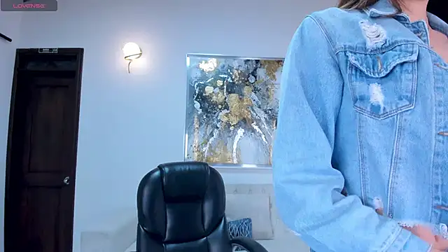 Snapshot of AnaisNin chatting on 30, 9, 2025 AnaisNin online show from 30, 9, 2025