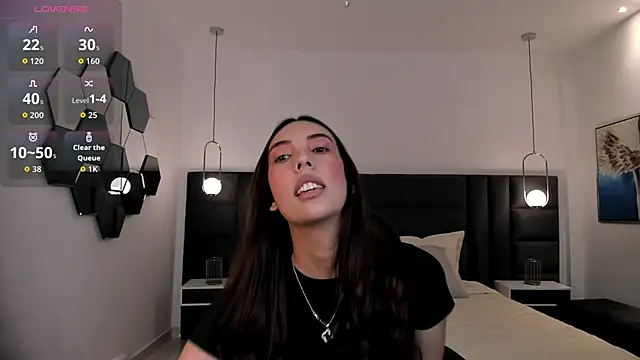 Snapshot of AnaisNin chatting on 5, 10, 2025 AnaisNin online show from 5, 10, 2025