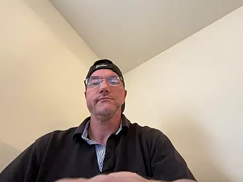 Snapshot of KrixKross chatting on 13, 1, 2025 KrixKross online show from 13, 1, 2025