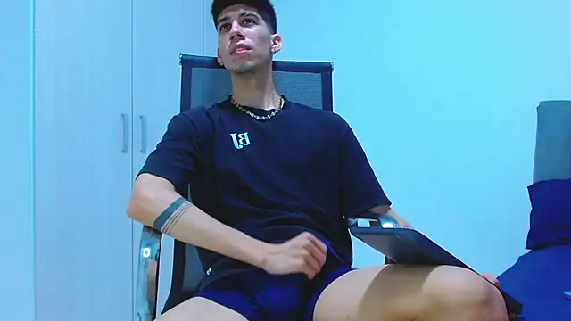 Snapshot of jhony-sex chatting on 31, 10, 2025 jhony-sex online show from 31, 10, 2025