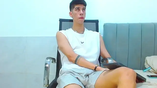 jhony-sex online show from 14, 4, 2026