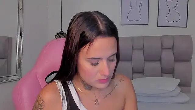 Susan-Sweet-7 online show from 4, 10, 2025