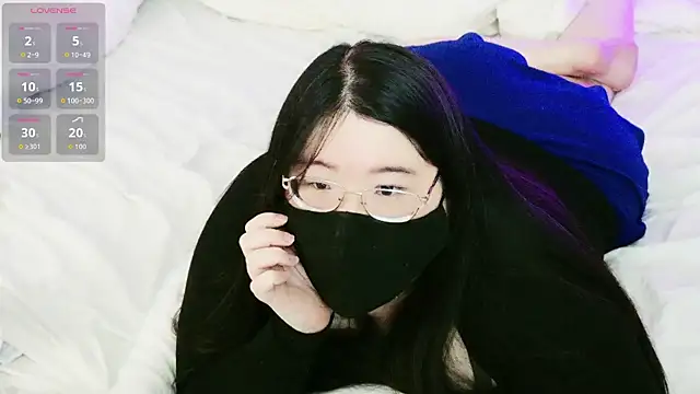 Snapshot of Kara-Nuna chatting on 1, 8, 2026 Kara-Nuna online show from 1, 8, 2026