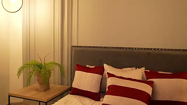 Snapshot of IrisBaker chatting on 21, 10, 2025 IrisBaker online show from 21, 10, 2025